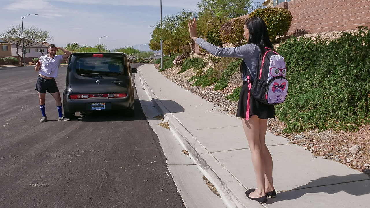 Los mejores videos de Dominicana Singando donde  Dulce chica de secundaria tiene sexo con su profesor de gimnasia después de clases