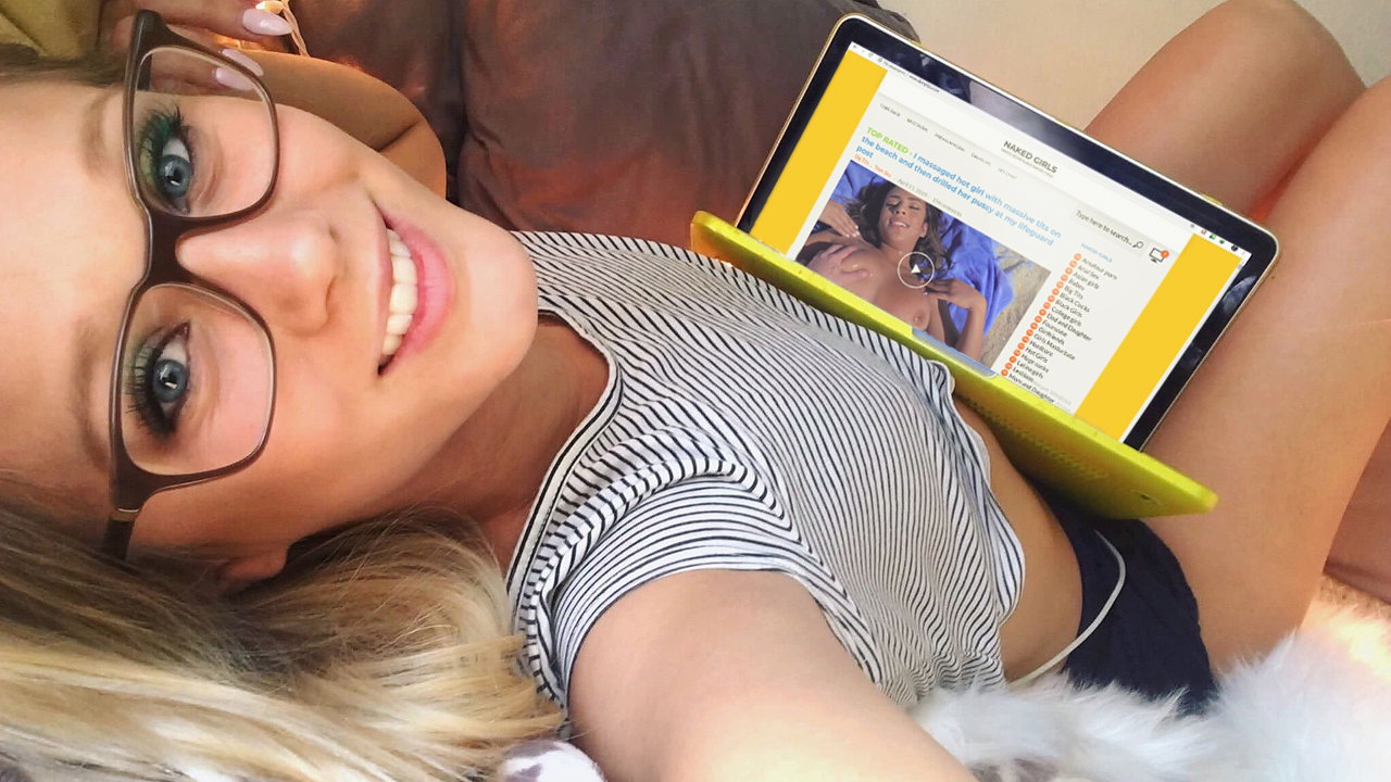Los mejores videos de Dominicana Singando donde  Rubia amateur con pezones perforados cabalga como una profesional y recibe un facial